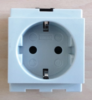 Presa 2P+T 16A P30 per guida E V5